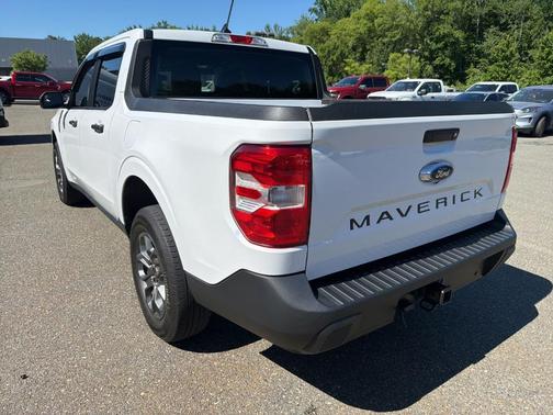 Oxford White 2023 Ford Maverick XLT