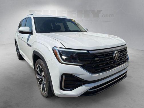Opal White Pearl Effect 2024 Volkswagen Atlas 2.0T SEL Premium R-Line