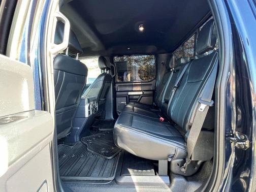 2022 Ford F-350 Lariat Super Duty