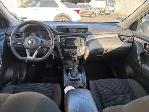 2020 Nissan Rogue Sport S