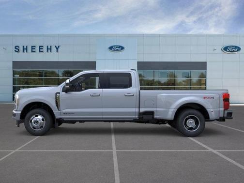 2025 Ford F-350 Lariat Super Duty