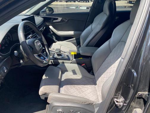 2022 Audi S4 3.0T Premium Plus