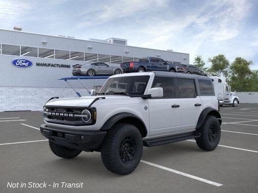 Oxford White 2026 Ford Bronco Outer Banks