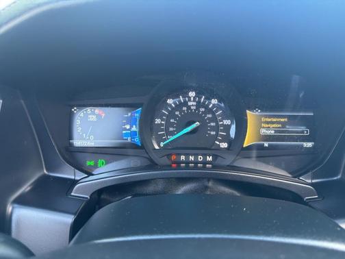 White Gold 2017 Ford Expedition EL Platinum