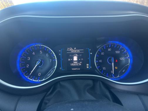 2017 Chrysler Pacifica Touring-L