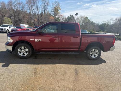 Delmonico Red Pearlcoat 2019 RAM 1500 Classic SLT