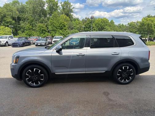 Everlasting Silver 2024 Kia Telluride SX