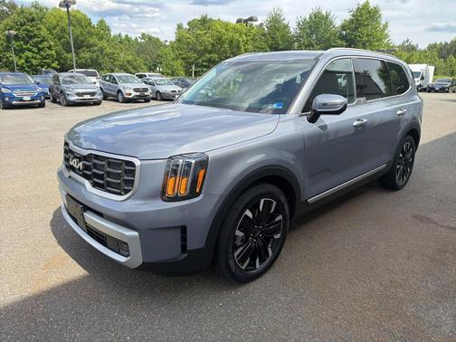 Everlasting Silver 2024 Kia Telluride SX
