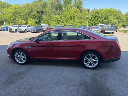 Ruby Red Metallic 2013 Ford Taurus SEL