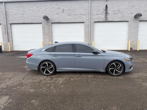 2022 Honda Accord Sport SE