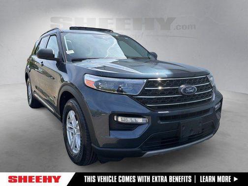 Blue Metallic 2022 Ford Explorer XLT