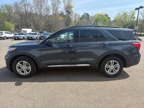 Stone Blue Metallic 2022 Ford Explorer XLT