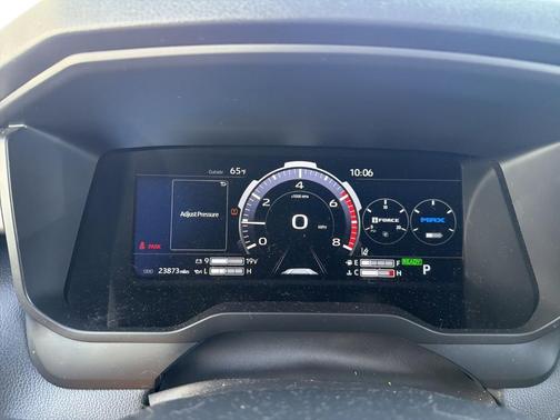 Ice 2024 Toyota Sequoia SR5