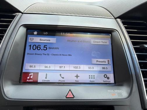 Shadow Black 2016 Ford Taurus SEL