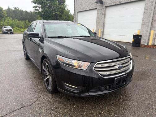 Shadow Black 2016 Ford Taurus SEL