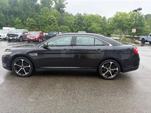 Shadow Black 2016 Ford Taurus SEL