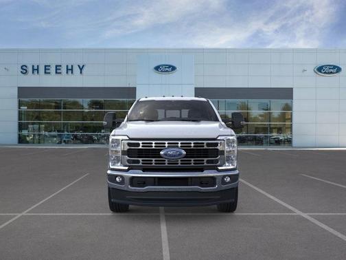 2025 Ford F-350 XLT