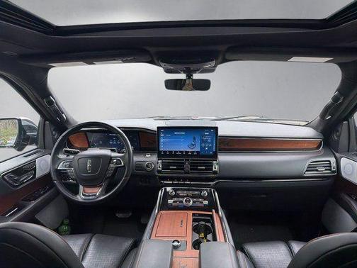 Metallic 2024 Lincoln Navigator Black Label