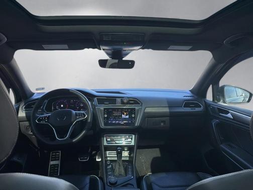 2022 Volkswagen Tiguan 2.0T SEL R-Line