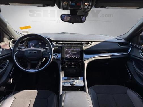 2022 Jeep Grand Cherokee Altitude