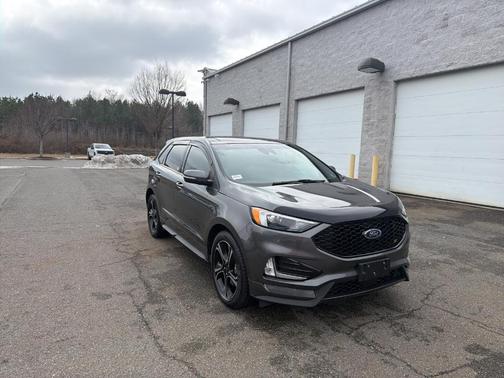 2020 Ford Edge ST