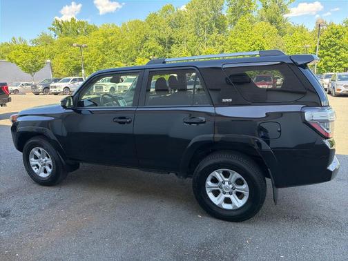 Midnight Black Metallic 2024 Toyota 4Runner SR5
