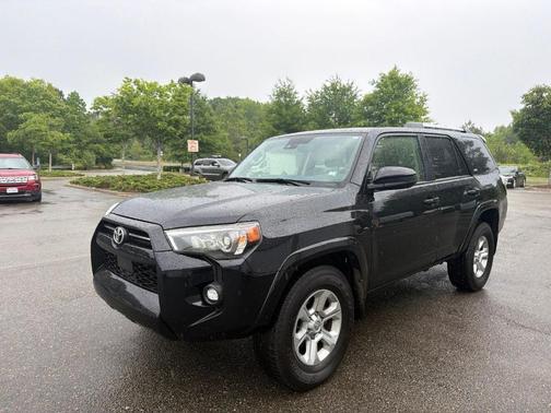 Midnight Black Metallic 2024 Toyota 4Runner SR5