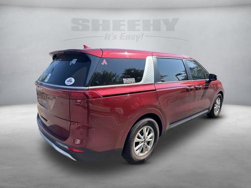 2023 Kia Carnival LX