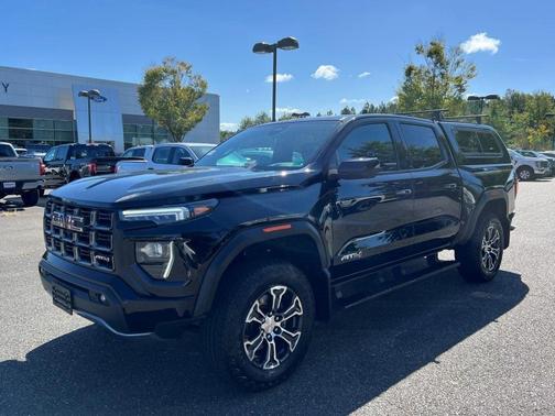 2023 GMC Canyon AT4