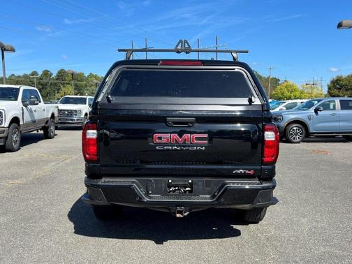 2023 GMC Canyon AT4