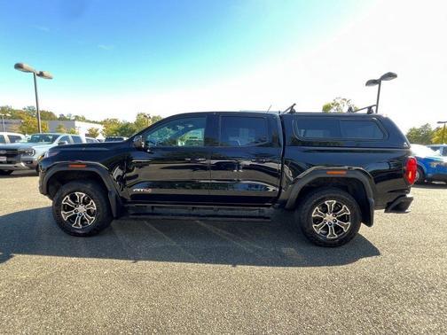 2023 GMC Canyon AT4