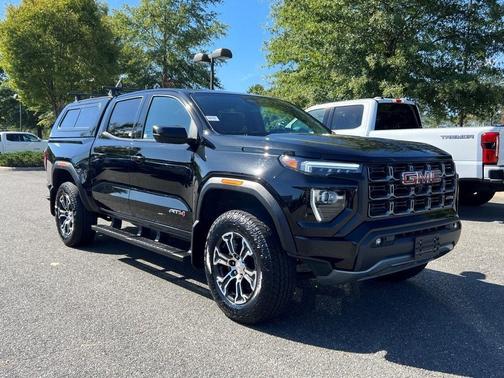 2023 GMC Canyon AT4