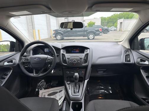 Shadow Black 2018 Ford Focus SE