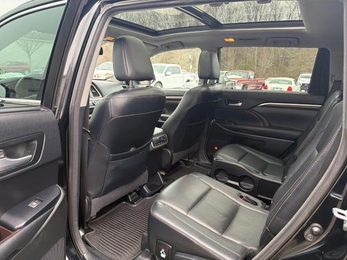 2015 Toyota Highlander Limited Platinum