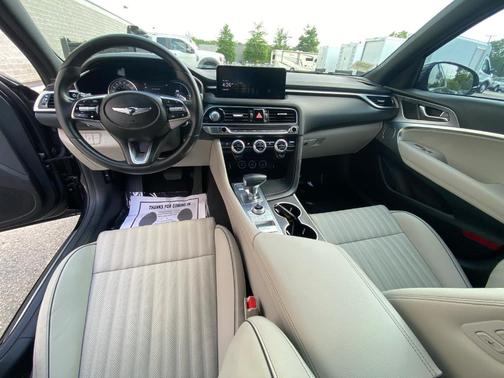 2022 Genesis G70 2.0T