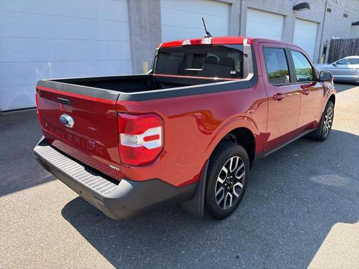 Hot Pepper Red Metallic Tinted Clearcoat 2023 Ford Maverick Lariat