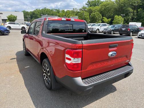 Hot Pepper Red Metallic Tinted Clearcoat 2023 Ford Maverick Lariat