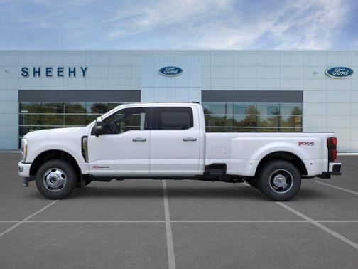 Star White 2026 Ford F-350 Platinum