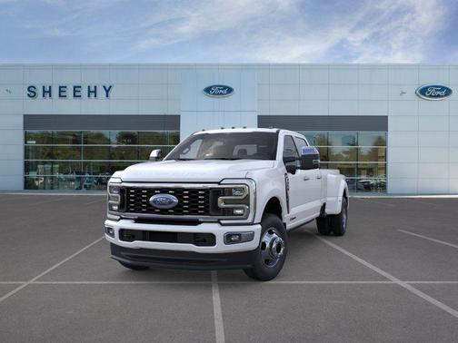 Star White 2026 Ford F-350 Platinum
