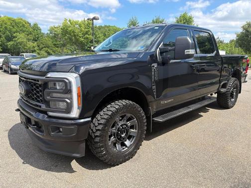 Black 2023 Ford F-250 XLT