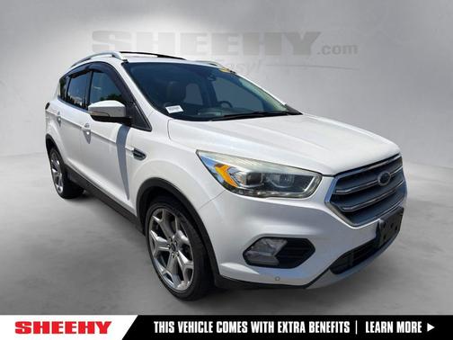White Platinum Clearcoat Metallic 2017 Ford Escape Titanium