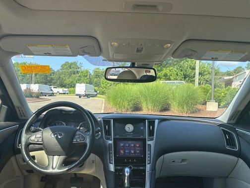 2014 INFINITI Q50 Premium
