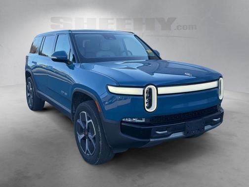 2024 Rivian R1S Adventure