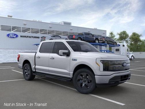 2025 Ford F-150 Lightning LARIAT