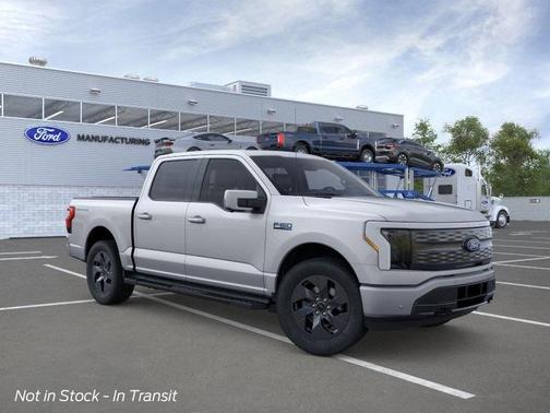 2025 Ford F-150 Lightning LARIAT