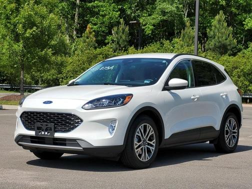 Photo 3 of 31 of 2021 Ford Escape SEL