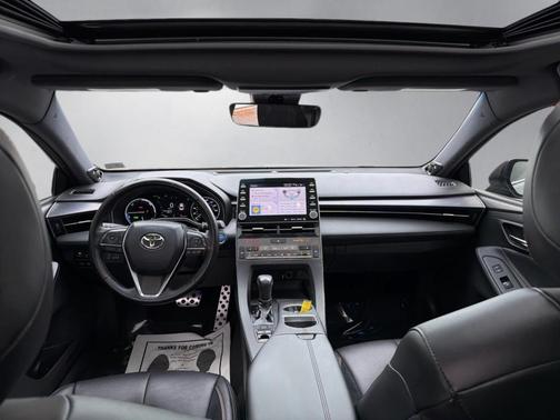 2020 Toyota Avalon Hybrid XSE