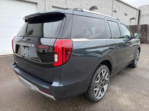 Blue Metallic 2025 Ford Expedition Platinum