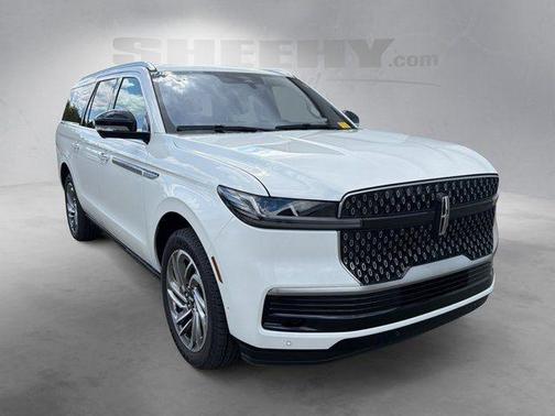 Pristine White 2025 Lincoln Navigator L Reserve