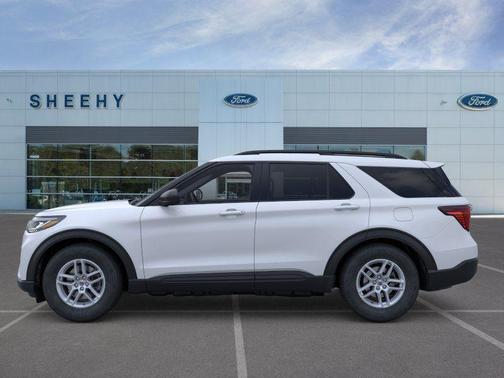 White Metallic 2026 Ford Explorer Active